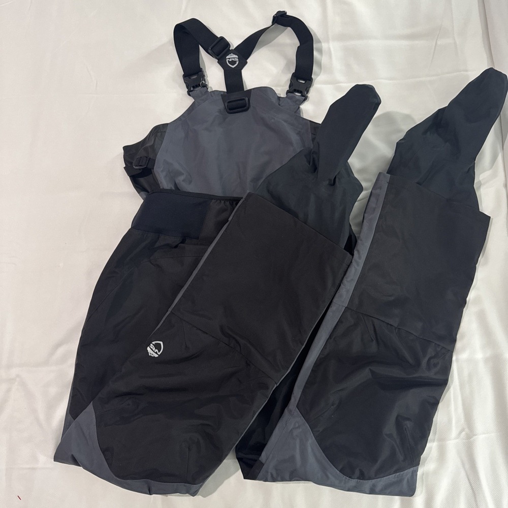 NRS Raptor Dry Bib - Picture 6 of 7